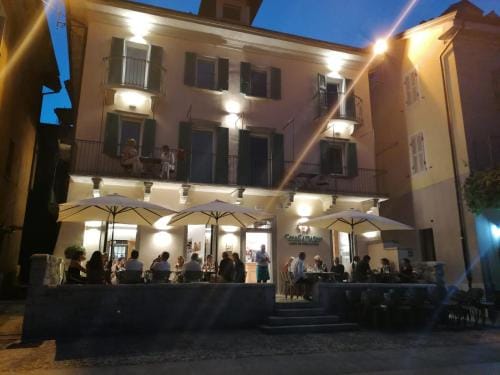 Casa Castagna 1620 Hotel in Mergozzo