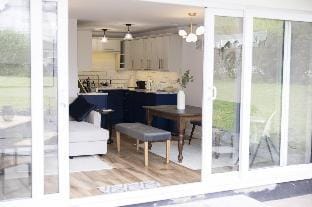 Morien - 2 Bedroom Apartment - Saundersfoot Hotel in Saundersfoot
