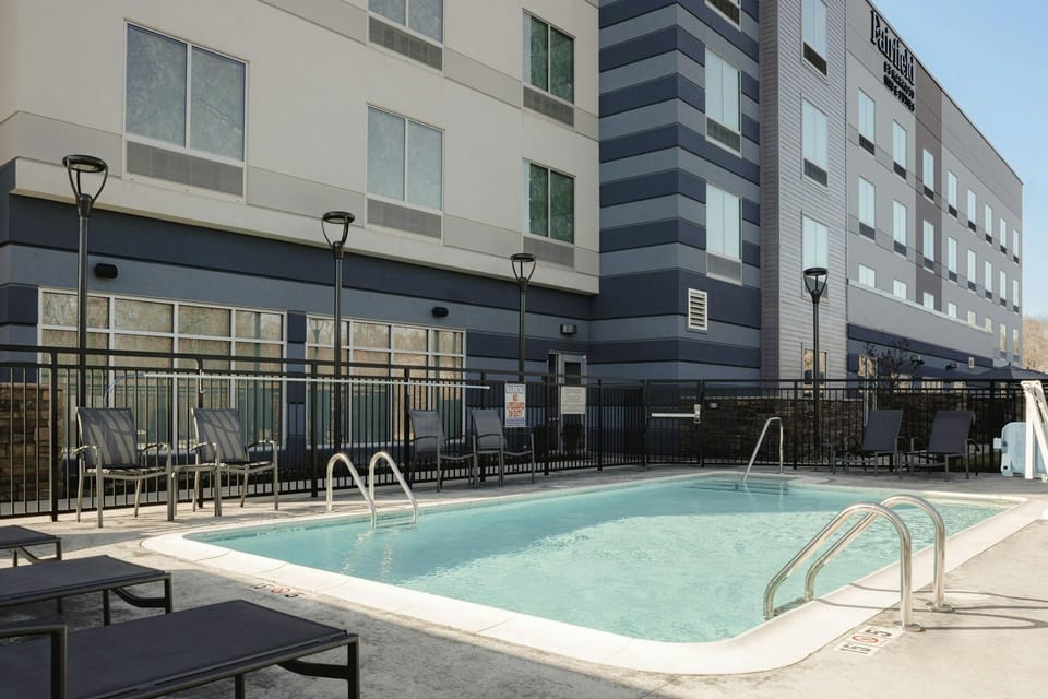 Fairfield by Marriott Inn & Suites Knoxville Northwest Hotel in Knoxville