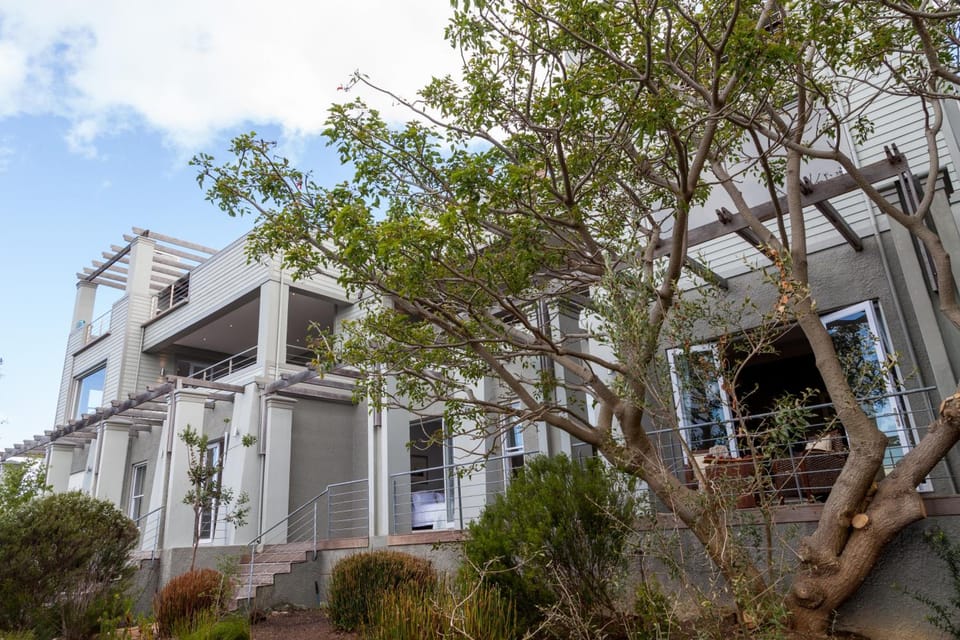 Tintswalo Boulders Hotel in Cape Town