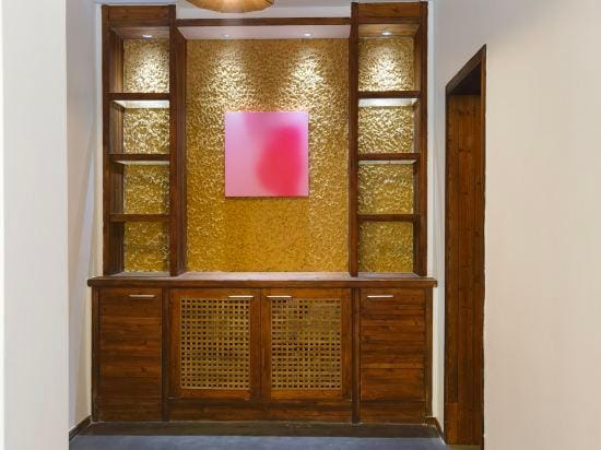 Two mus of Banvilla Tangquan Meisu (SHISHE Store) Hotel in Hangzhou