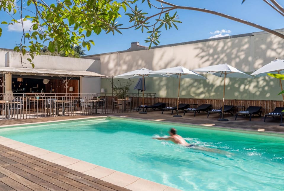 Swimming pool