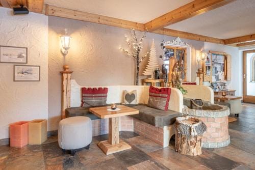 Burghotel Alpengluhn Hotel in Trentino-South Tyrol