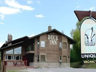 Duck Inn Lodge Hotel in Whitefish