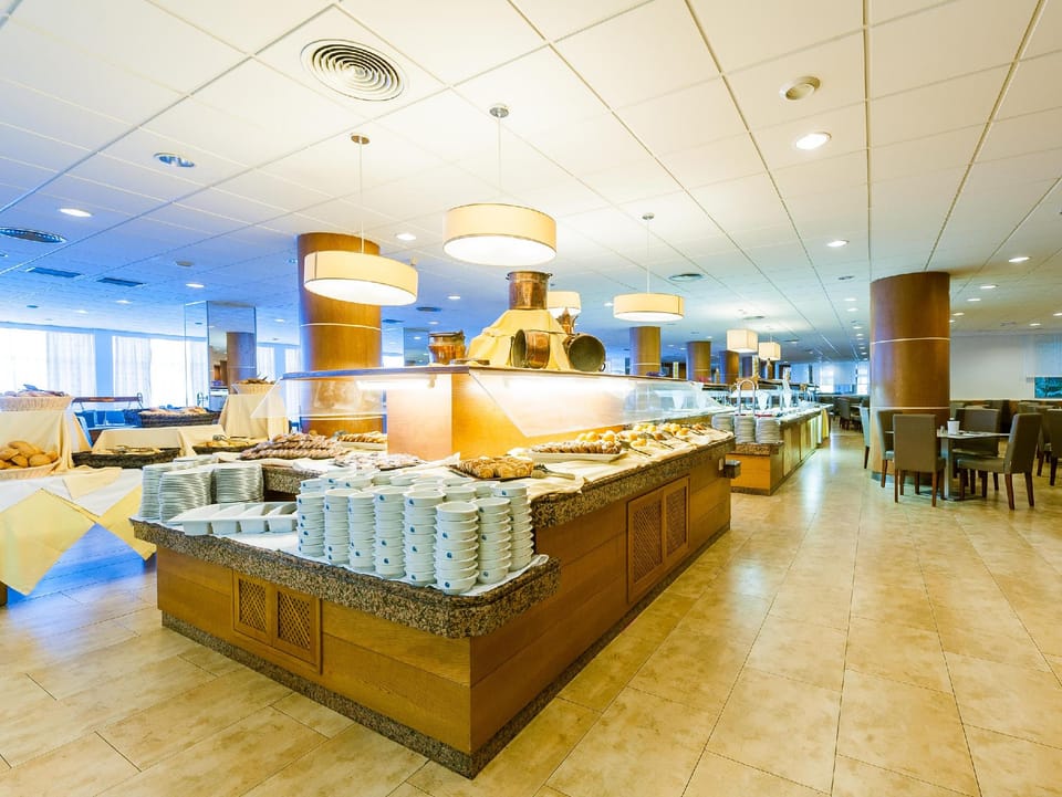 Eix Lagotel Apartamentos Apartment hotel in Pla de Mallorca