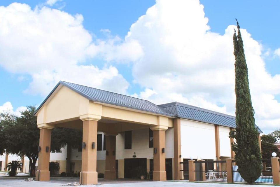 Coratel Inn & Suites By Jasper New Braunfels IH-35 EXT 189 Hotel in New Braunfels