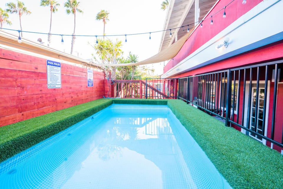 California Dreams Hostel - Ocean Beach Hostel in Point Loma