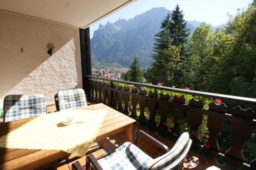 Gastehaus Larchenhang Hotel in Mittenwald