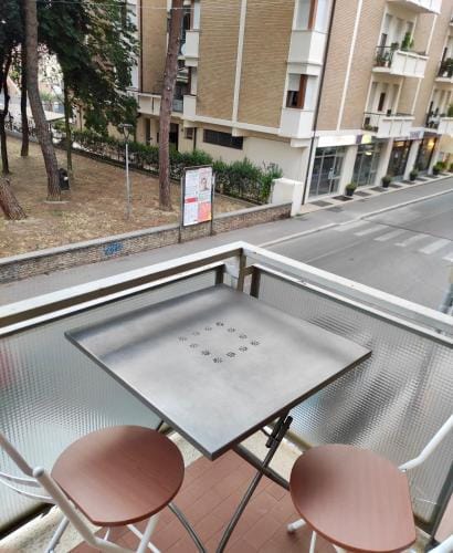 Rossetto e cocciolato - Stanza indipendente con bagno privato a Pesaro Hotel in Pesaro
