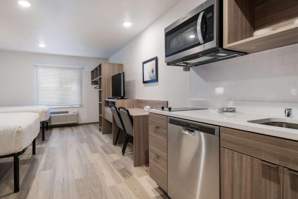 WoodSpring Suites Portland Vancouver Hotel in Vancouver