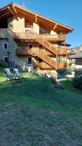 BeB LUCA76 Hotel in Aosta Valley, Italy