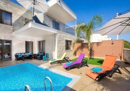 Southern Paradise Villas - Private Pool Hotel in Crete