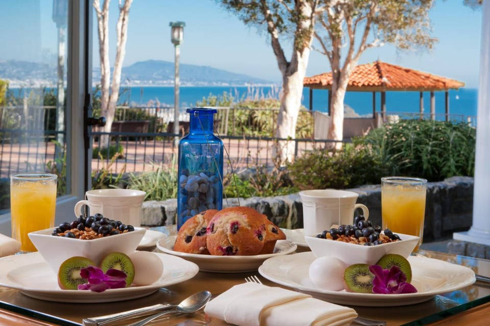 Blue Lantern Inn, A Four Sisters Inn Hotel in Dana Point