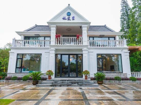 HSL Manor Homestay Hotel in Shanghai