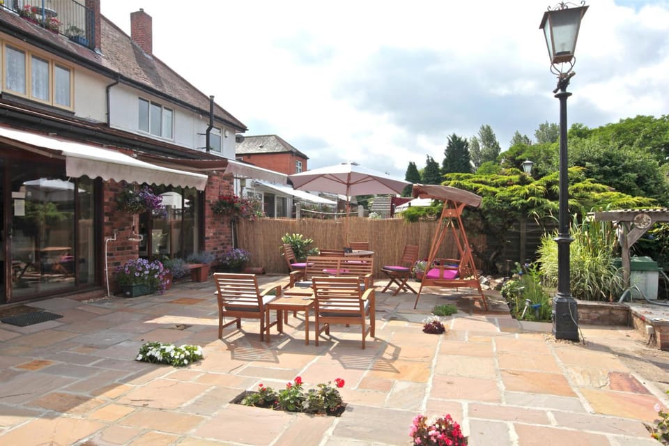 Acorn Guest House in Hull Hotel in Hull