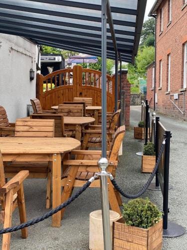 Old New Inn, Llanfyllin Hotel in Wales