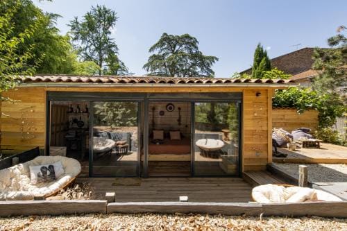 Gite insolite Domaine ForRest Loire Hotel in Auvergne-Rhône-Alpes