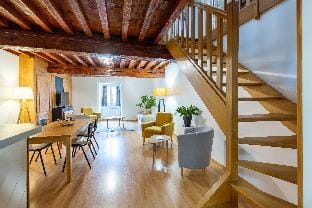 Le Saint Jean Hotel in Auvergne-Rhône-Alpes