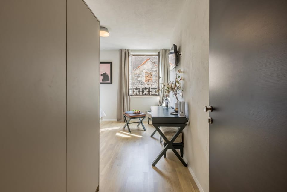 Leonis Restaurant & Rooms Hotel in Split