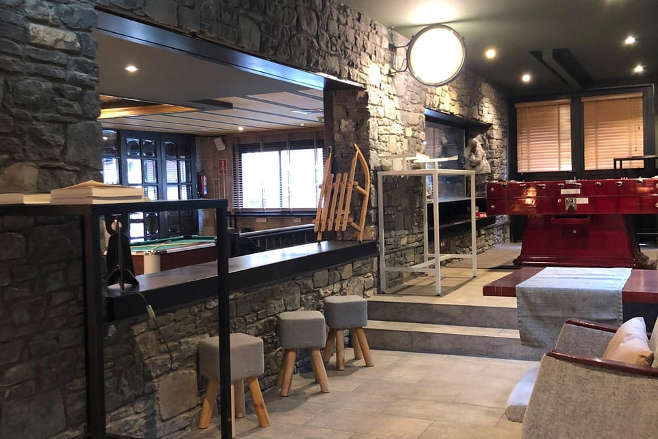Bar/lounge