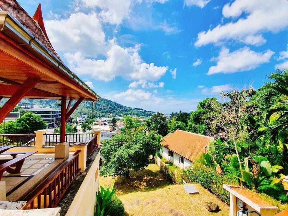 Le Chada Villa Hotel in Chalong