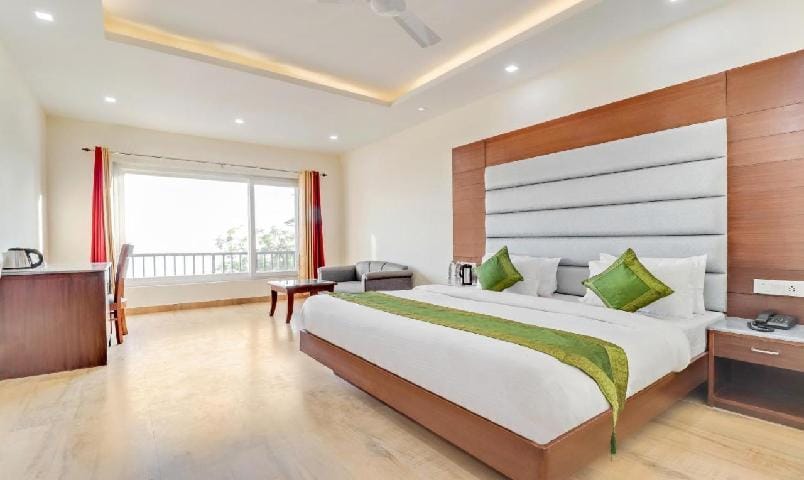 Hotel Phoenix Resort in Uttarakhand