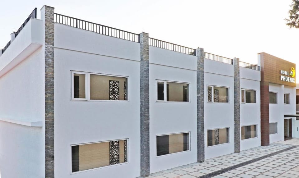 Hotel Phoenix Resort in Uttarakhand