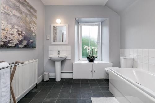 The Green Inn Rooms Inn in Ballater