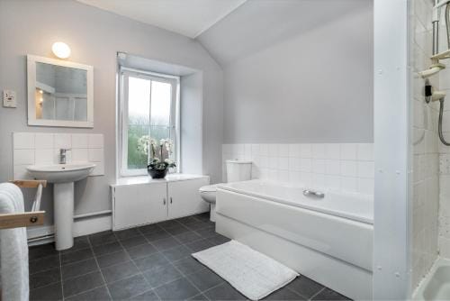 The Green Inn Rooms Inn in Ballater