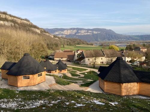Aux Kotas Finland'Ain Lodge in Auvergne-Rhône-Alpes