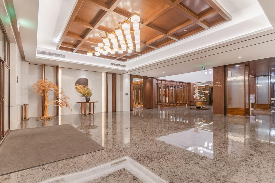 New Century Resort Yancheng Dazong Lake Dong Jin Waterland Resort in Jiangsu