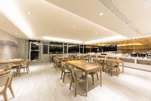 Hanting Hotel Xinchang Dafo Temple Hotel in Zhejiang