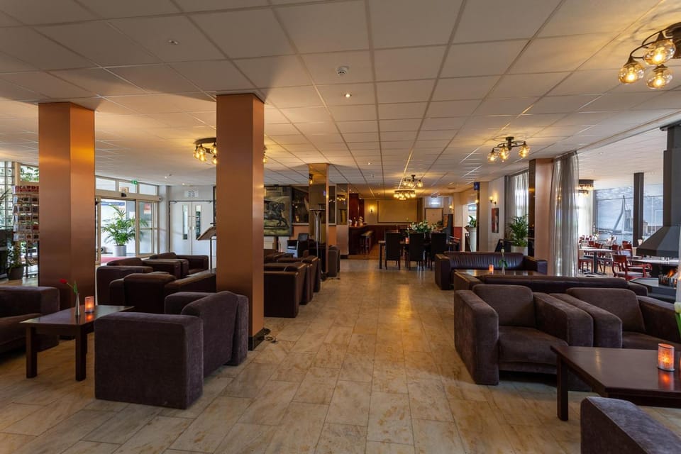 Atlas Hotel Holiday Hotel in South Holland (province)