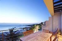 Seasonsfind - The Sunset Hotel in Camps Bay