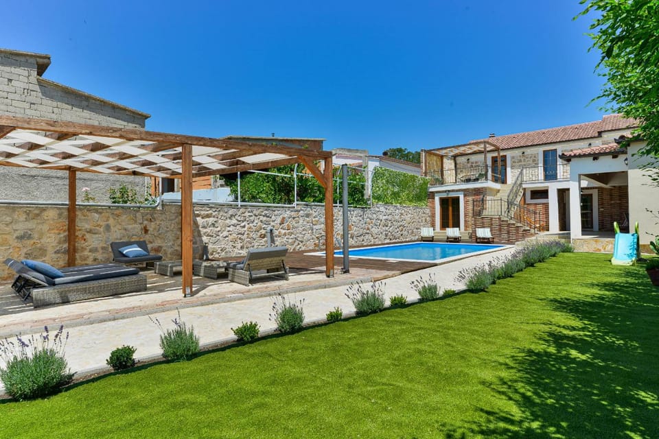 Stone Villa with pool for 12 guests Resort in Šibenik-Knin County, Croatia