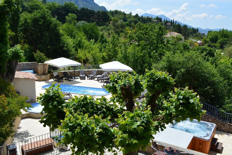 Hotel Le Colombier Hotel in Provence-Alpes-Côte d'Azur