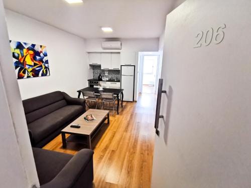 Daze Off Central Apartment Hotel in Larnaca