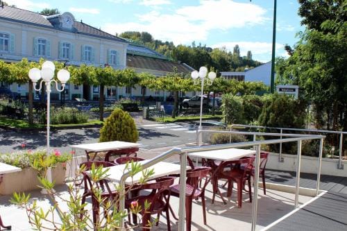 Hotel Evian Express - Terminus Hotel in Évian-les-Bains