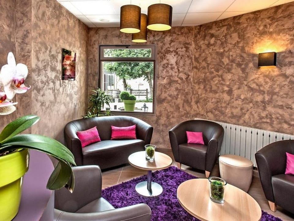 Logis Hotel Restaurant des Voyageurs Hotel in Auvergne-Rhône-Alpes