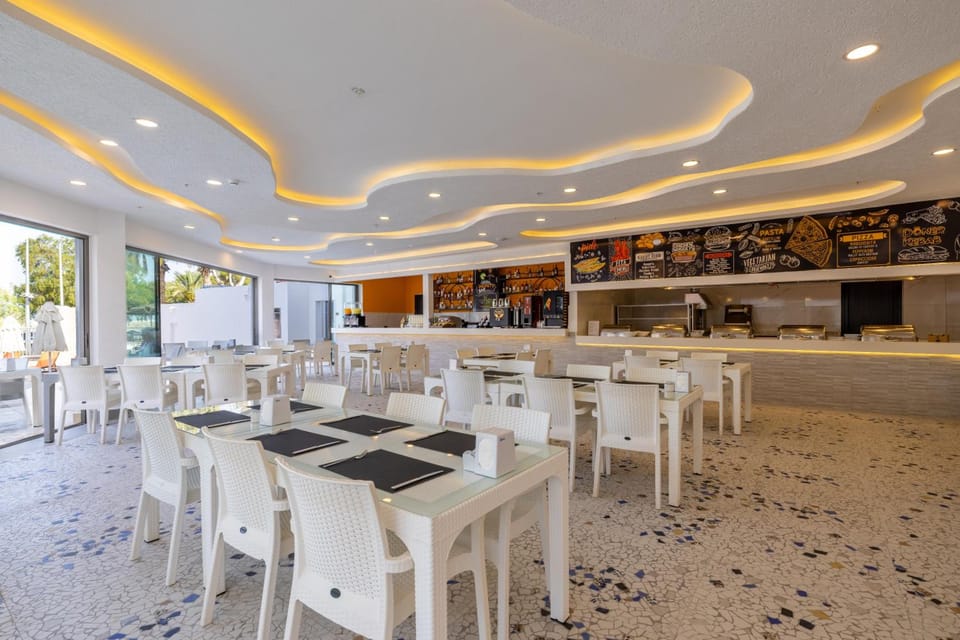 Bar/lounge