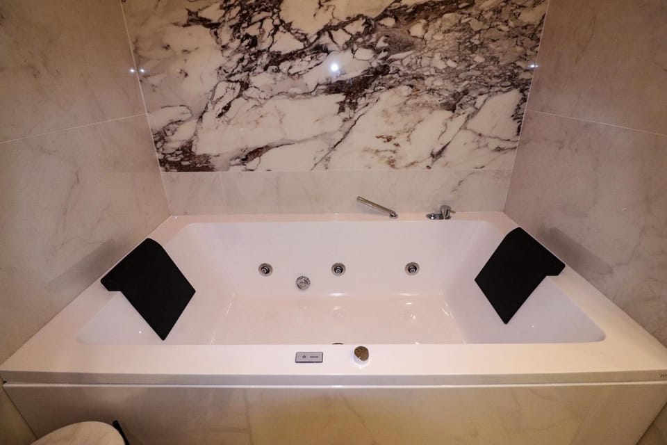 Aron Only Suites Bed and Breakfast Hotel in Pescara