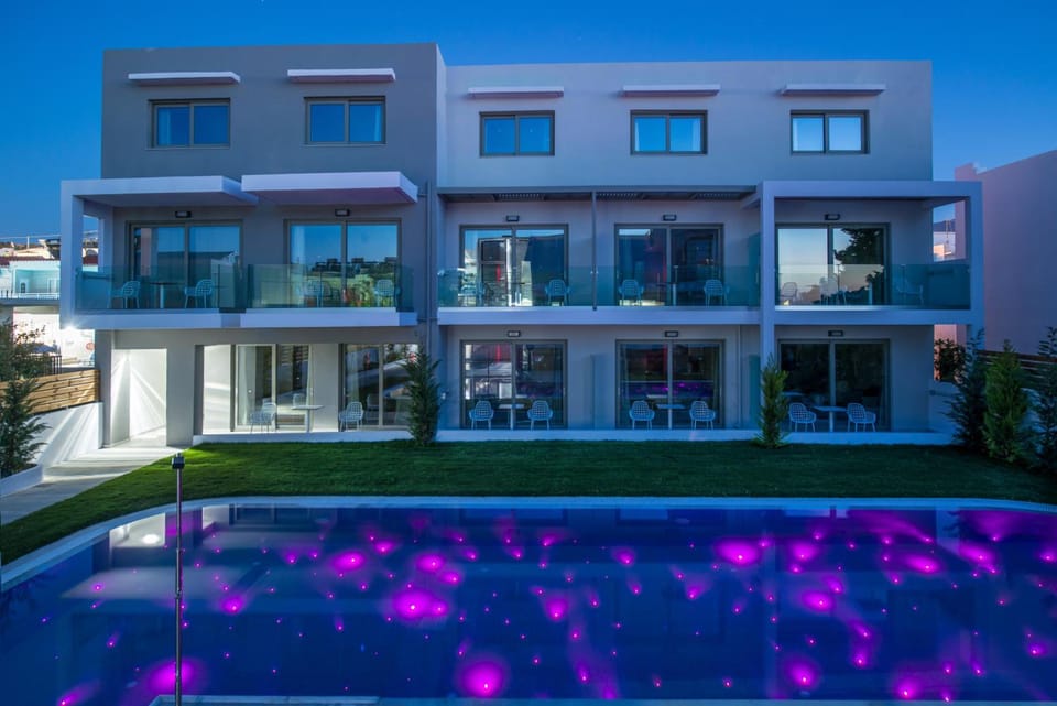 Mary Hotel & Mary Royal Suites Apartment hotel in Rethymno