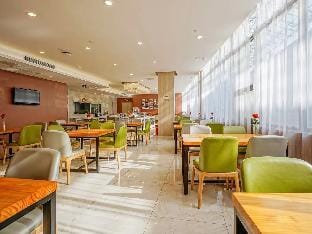 Hanting Premium Hotel Youjia Nanjing Olympic Sports Center Hotel in Nanjing