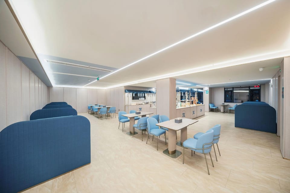 Elan Inn Jingpin Wuhu Economic Development Zone Baixian Plaza Bo'erka Inn in Nanjing