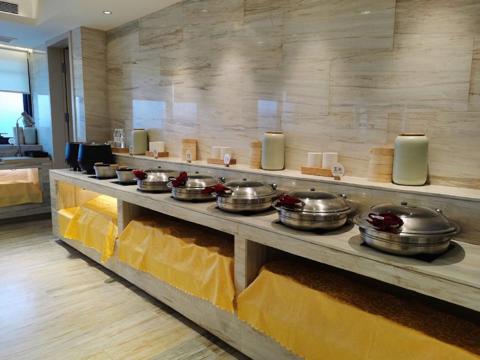 Ji Hotel Shanghai Qingpu Wuyue Plaza Hotel in Shanghai