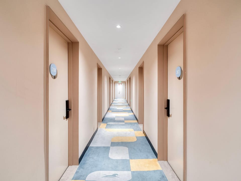 Hanting Premium Hotel Hangzhou Wenyi Road Cuiyuan Hotel in Hangzhou