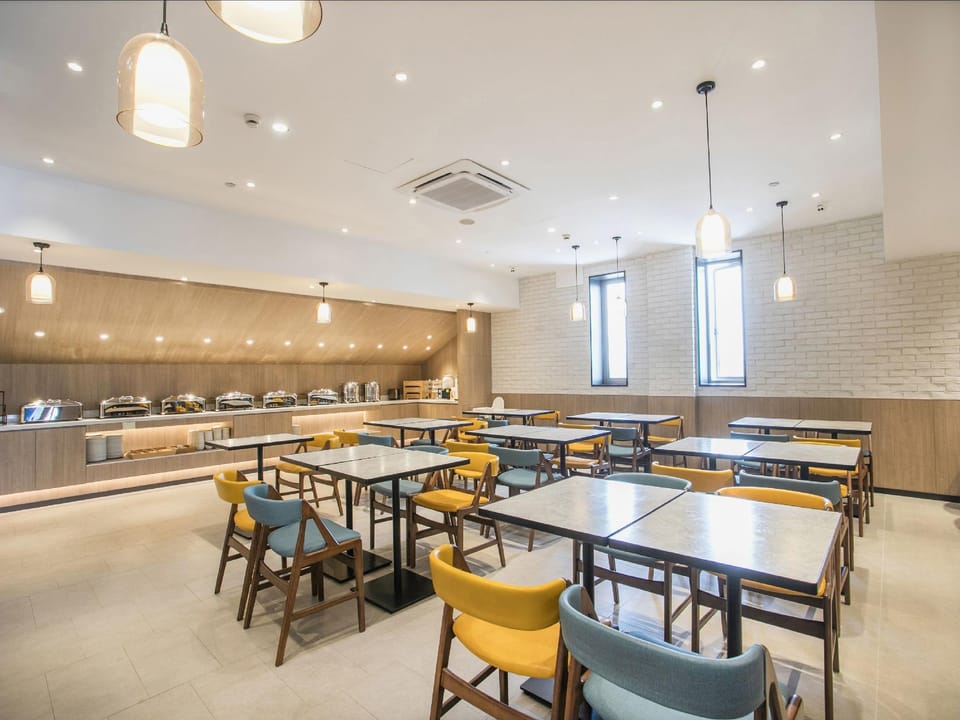 Hanting Premium Hotel Youjia Suzhou Guanqian Street Hotel in Suzhou