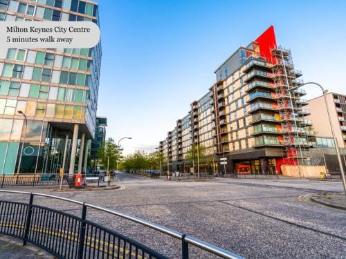 Nassau Apartment - City Centre - Free Parking Hotel in Milton Keynes