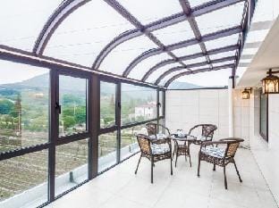 Wuxi Ruiju Jinnian lnn Hotel in Suzhou