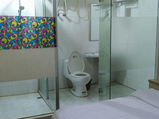 Yuanyuan Hostel Hotel in Shanghai